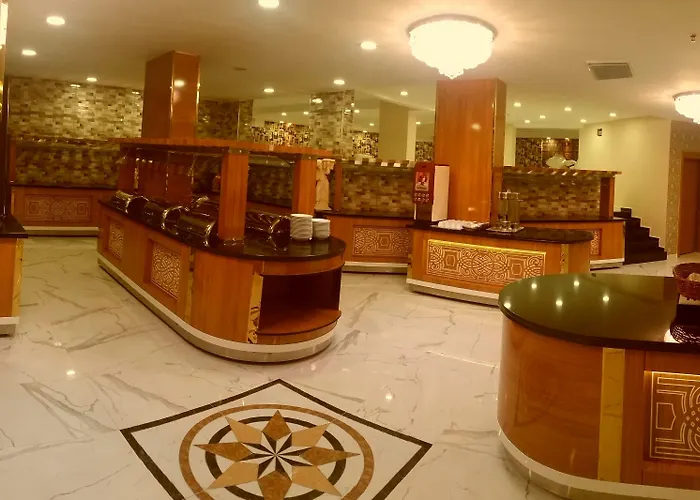 Ξενοδοχείο Grand Bayar 4*