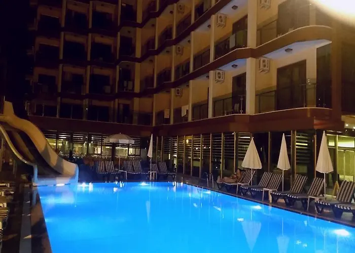 Grand Bayar Ξενοδοχείο 4*