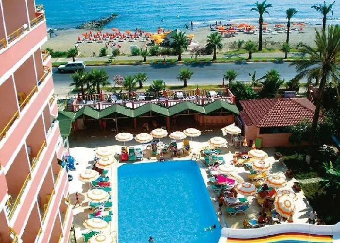 Grand Bayar ホテル