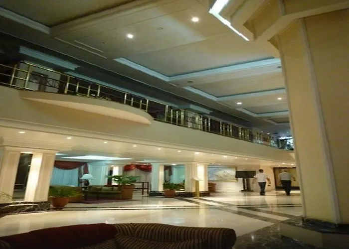 Grand Bayar ホテル 4*