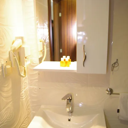 Grand Bayar Hotel 4*