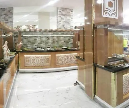 Grand Bayar מלון 4*