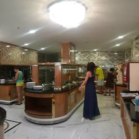 מלון Grand Bayar 4*