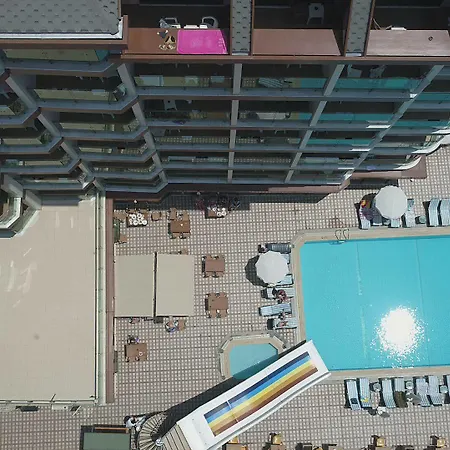 Ξενοδοχείο Grand Bayar